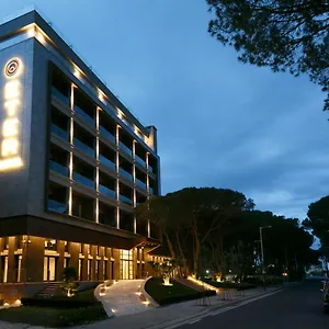 4* Hotell Eter